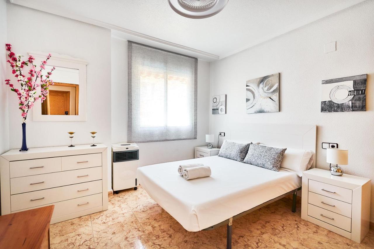 Espanhouse David 2 Bedroom Apartment Torrevieja With Pool Exterior foto